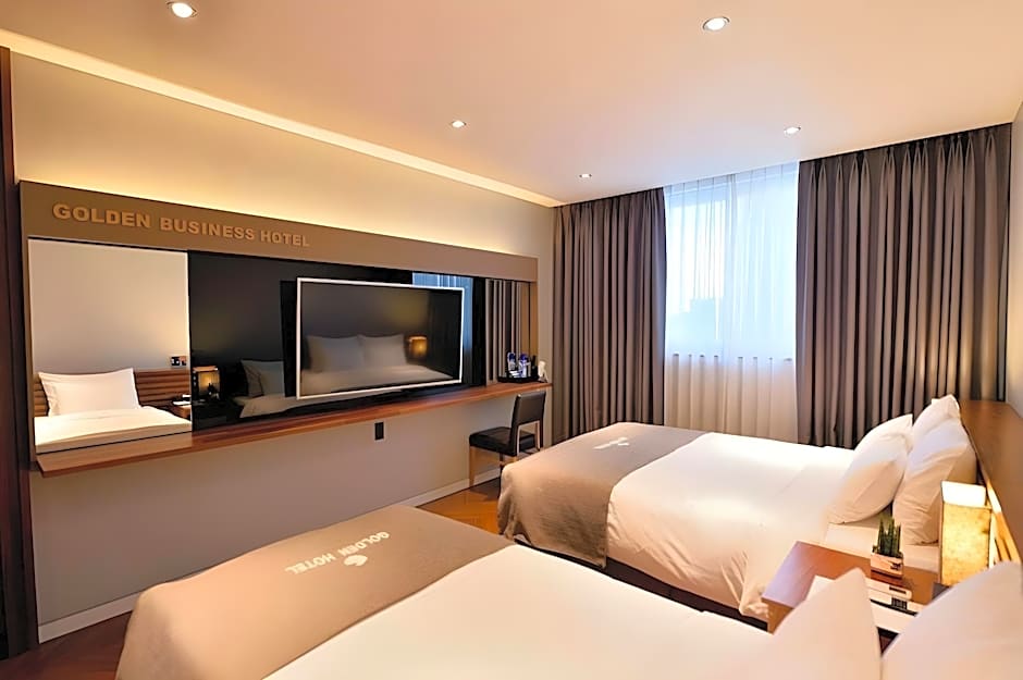 Golden Business Hotel