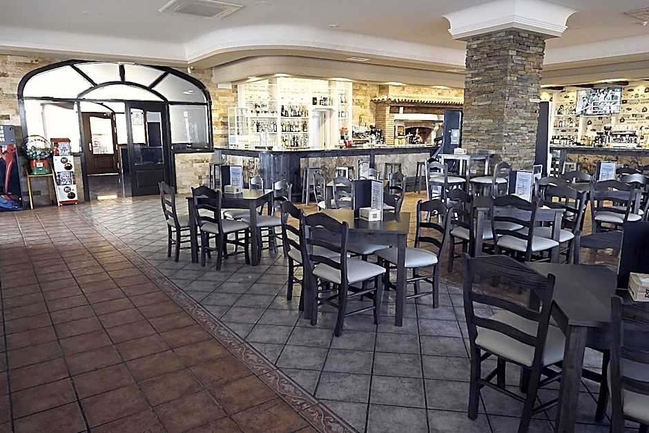 Hotel Restaurante Dama de Baza
