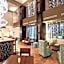 Hampton Inn By Hilton & Suites Winnie