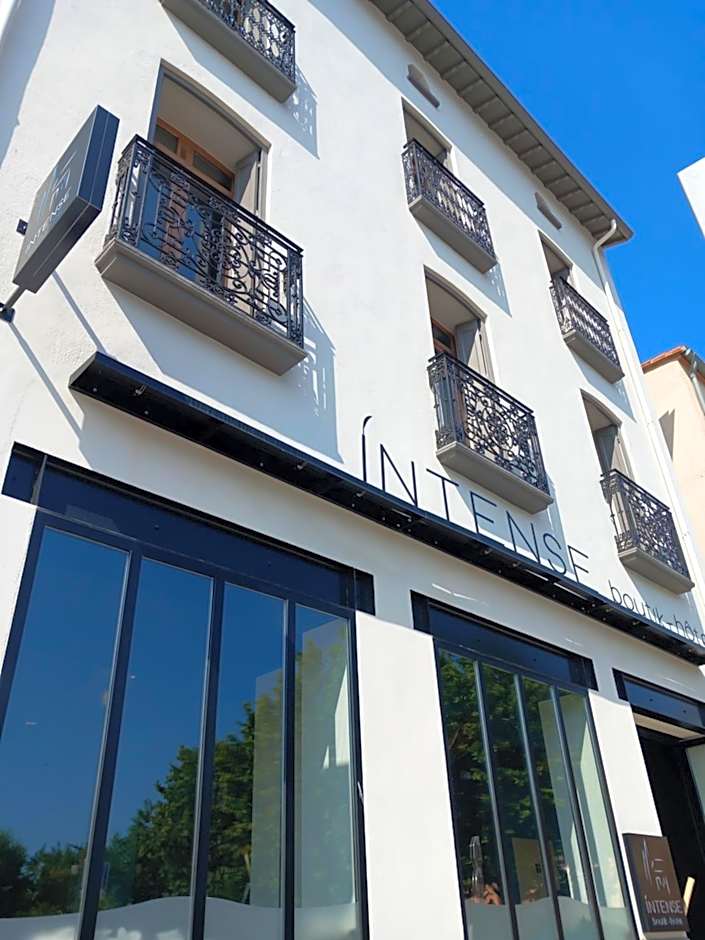 Intense Boutik-Hôtel