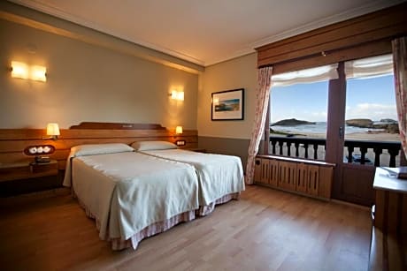 DOUBLE SEA VIEW