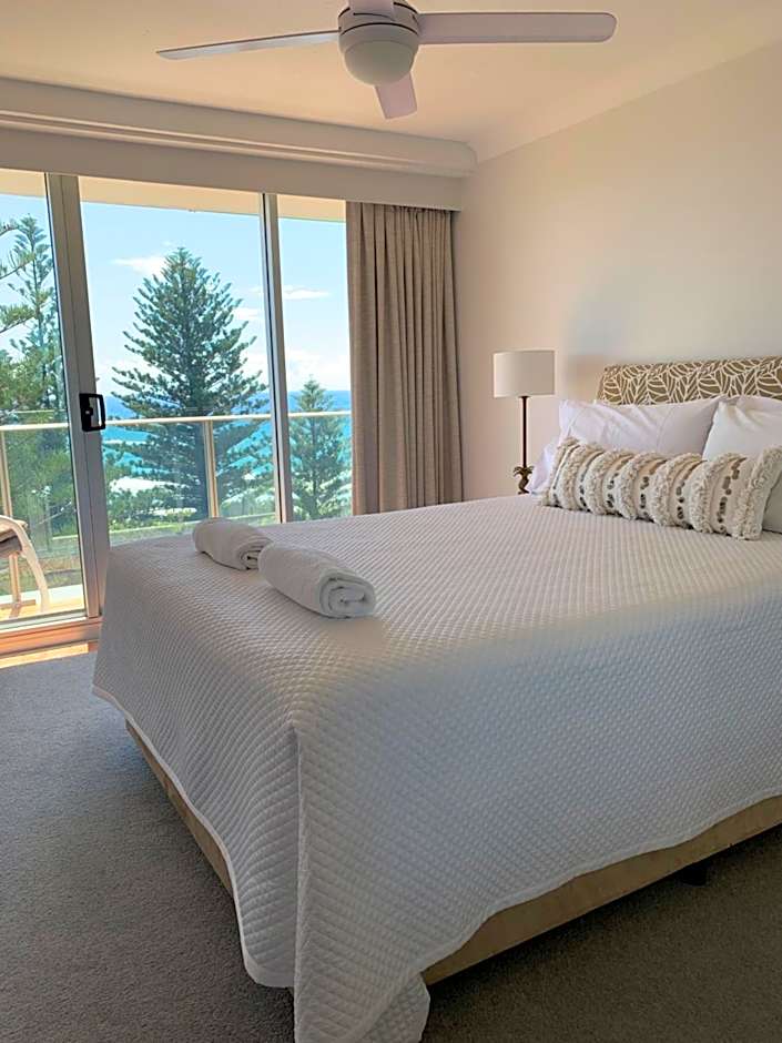 Pacific Regis Beachfront Holiday Apartments