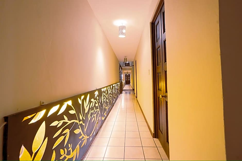 HOTEL NIUT-JA