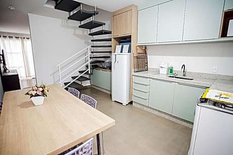 Completa casa apenas 700m da praia