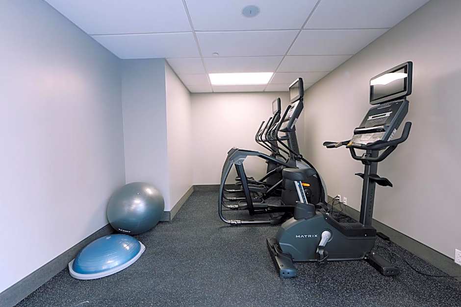 Holiday Inn Express Long Island City E New York By IHG