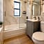 Bay Ridge ApartHotel