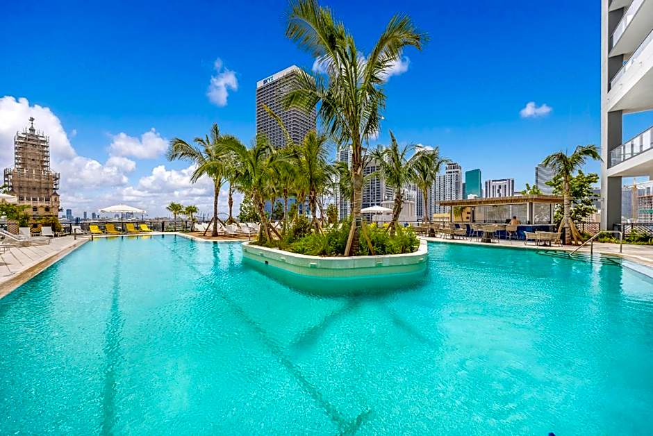 Gale Residence in Downtown Miami