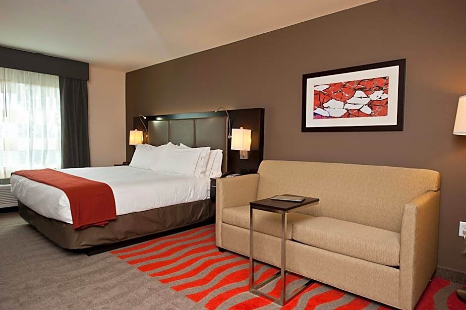 Holiday Inn Express & Suites Columbus-Easton Area By IHG