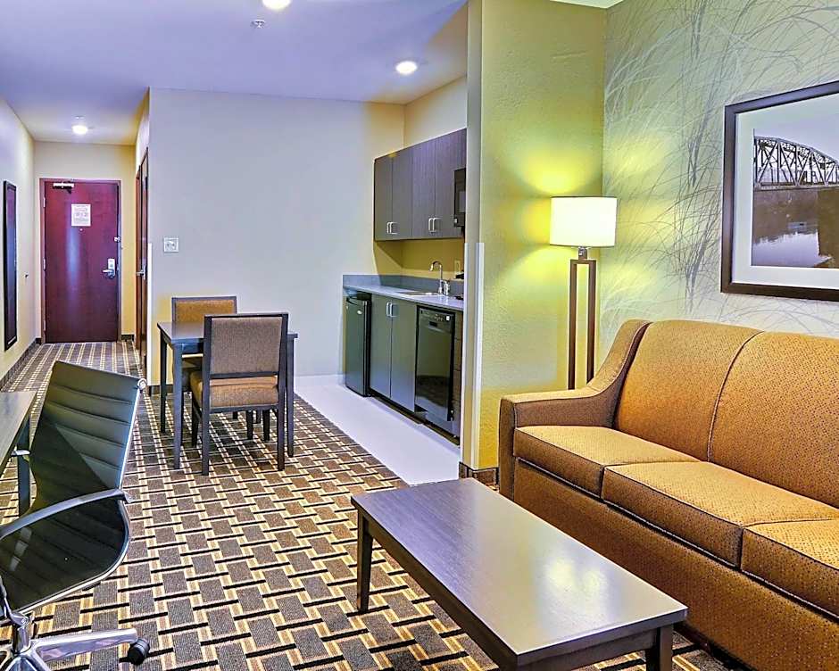Comfort Suites Uniontown