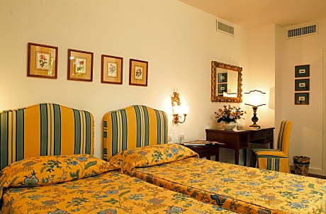 Double Deluxe Room
