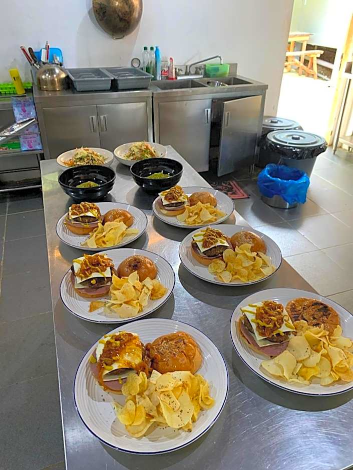 Sunset Surfing Villas Mentawai