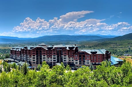 The Steamboat Grand Steamboat Springs Steamboat Springs Hotels Co At Getaroom