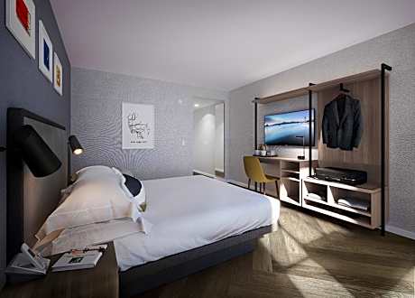 King Room - Hearing Accessible