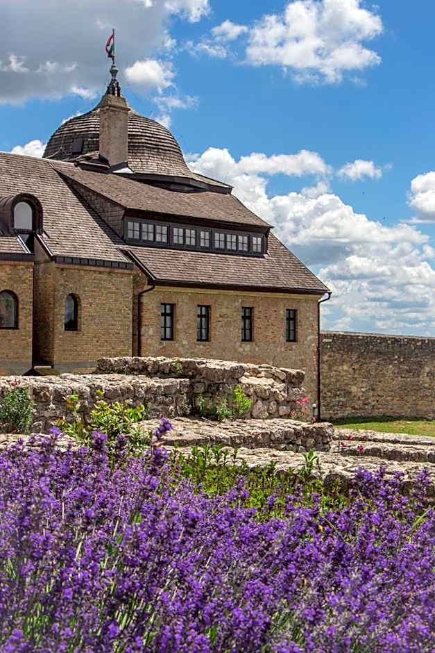 István Király Szálló