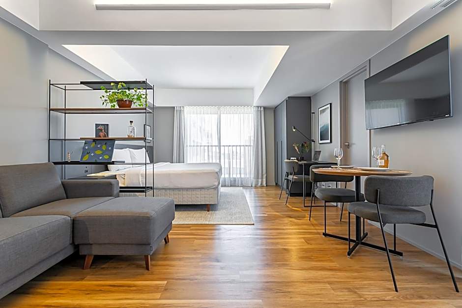 Studios Rio Branco by Viva - Prédio moderno, aptos com cama king-size no centro de Floripa