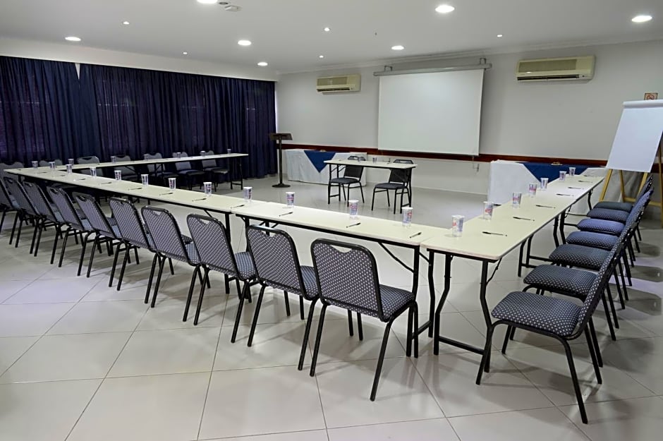 Hotel Colonial Plaza