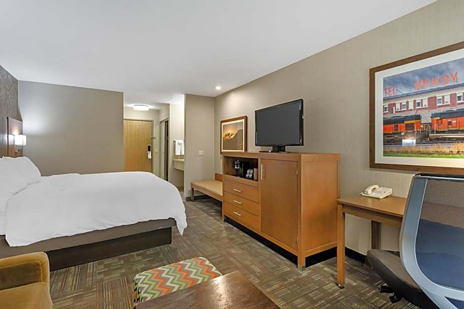Best Western Plus Cottontree Inn
