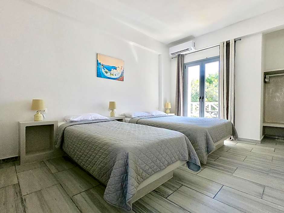 Anny Studios & Rooms Perissa Beach