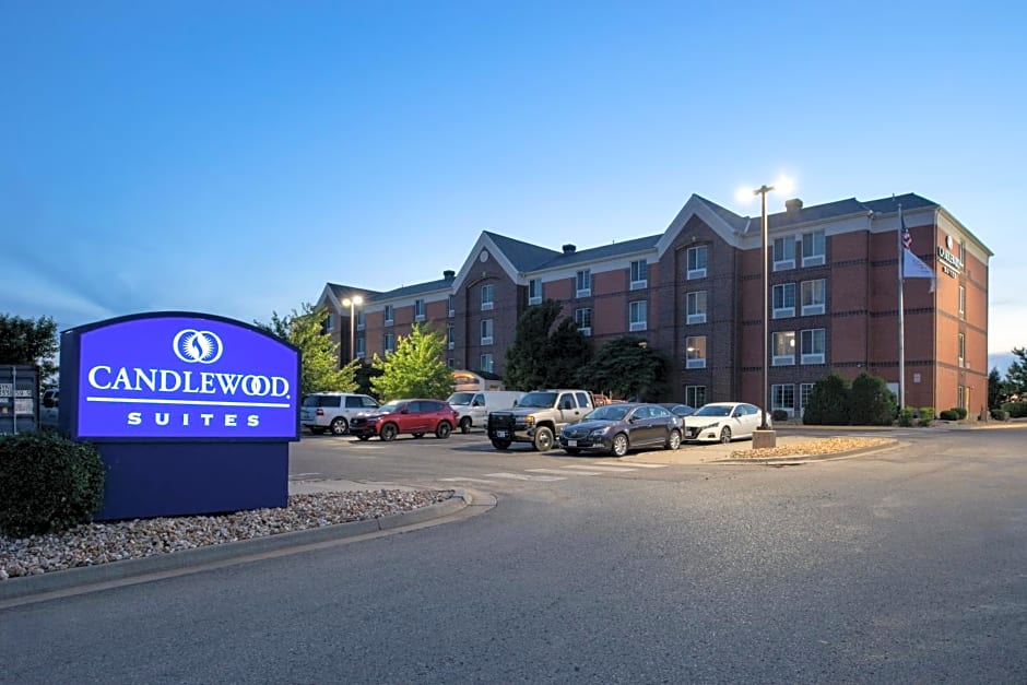 Candlewood Suites Olathe By IHG