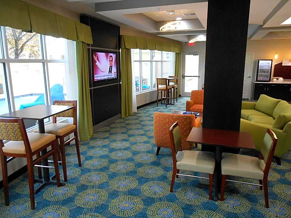 Holiday Inn Express & Suites Houston Northwest-Brookhollow By IHG