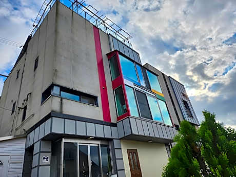 Paju Sunrise Village Pension