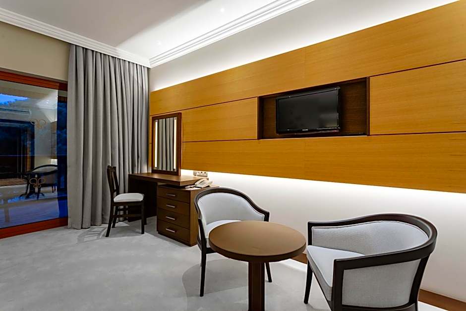 Papillon Belvil Holiday Village