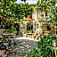 CHAMBRES D'HÔTES L'Oréliane en Provence Adults Only