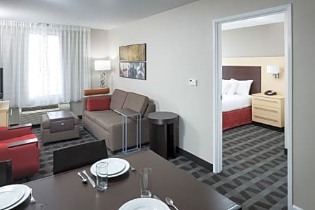 Suite, 2 Bedrooms (2 Double Beds)