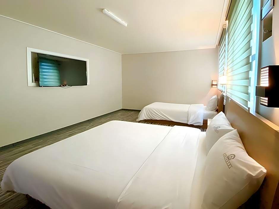 Stay Hotel