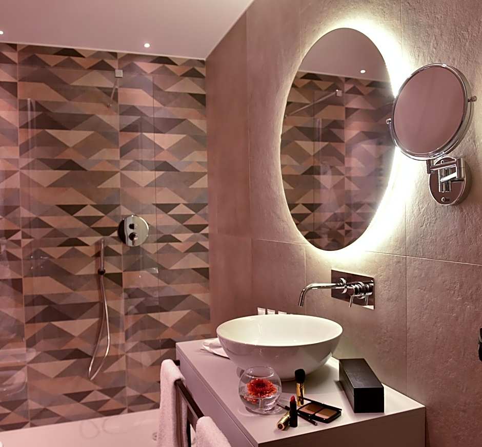 Duomo Hotel & Apartments