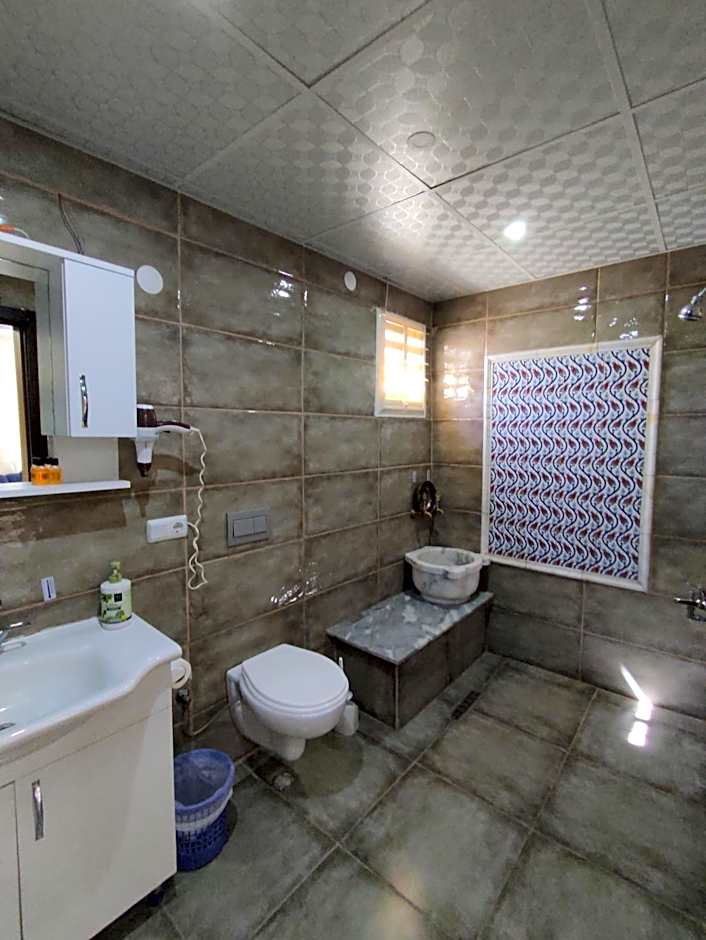 Ozturk Hotel