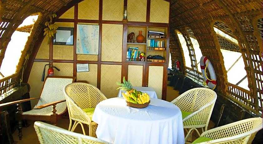 Spice Coast Cruises - Houseboat, A CGH Earth Experience