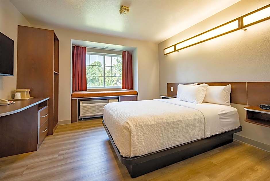 Microtel Inn & Suites By Wyndham Cheyenne