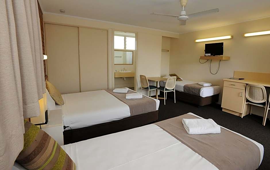 Shoredrive Motel
