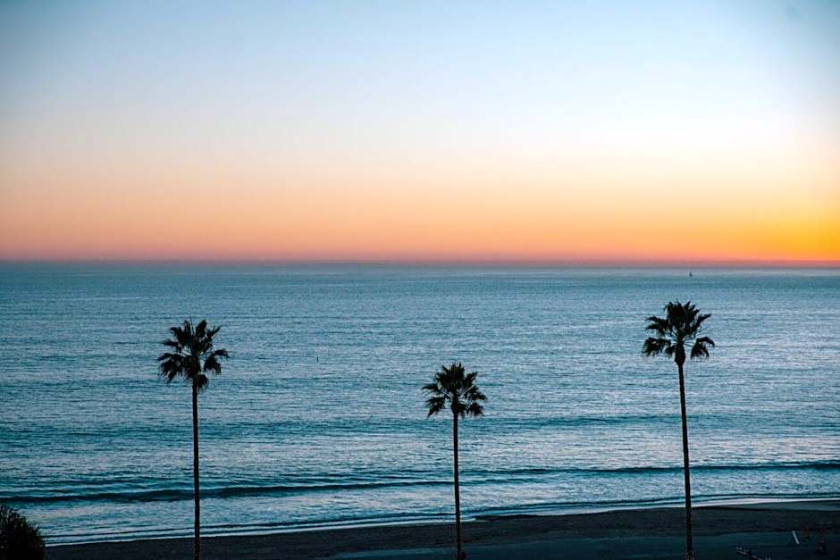 El Caminante Bar & Bungalows