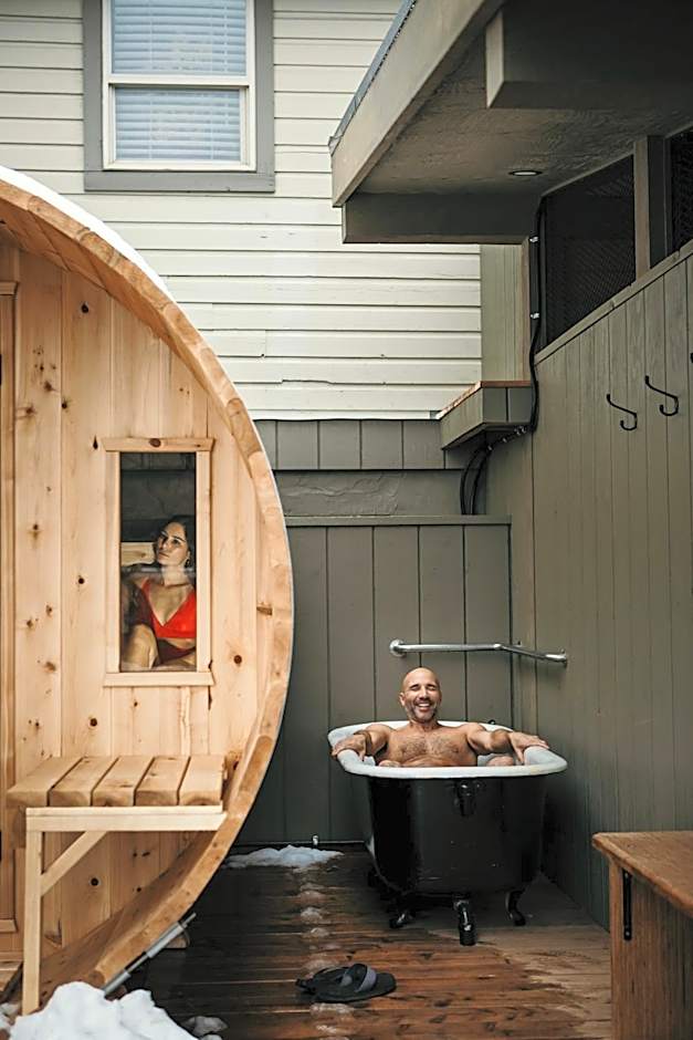 Stirling All Suites Hotel