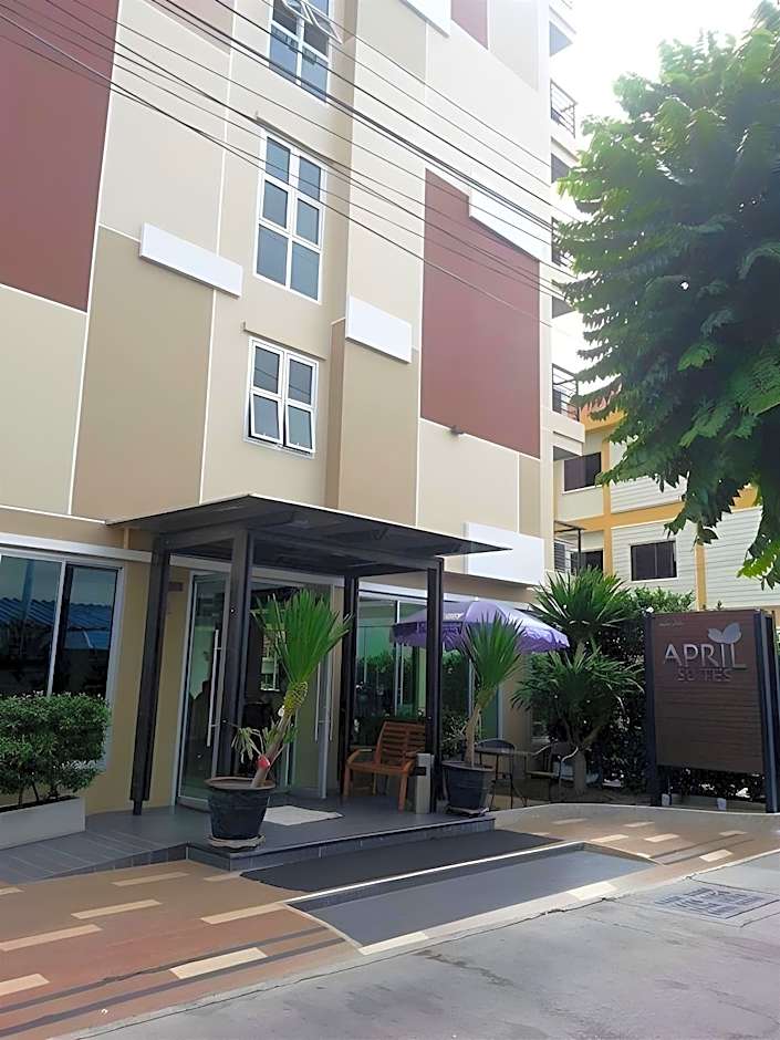 April Suites Pattaya