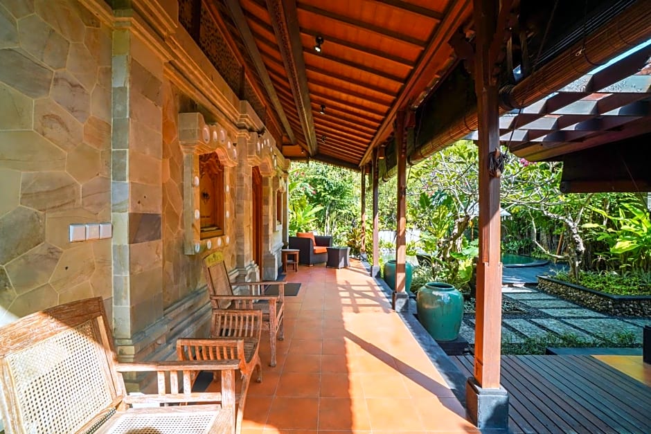 Giri Bhagawan Villas & Spa