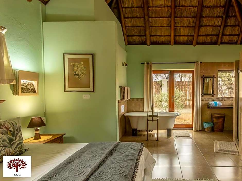 Zebula Golf and Wildlife Estate - Walk of the Eland Pax 12 - Moi Signature Luxury villa