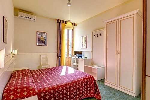 Hotel Marine
