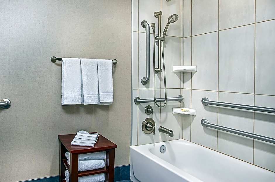 Holiday Inn University Plaza-Bowling Green By IHG