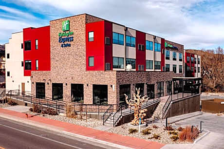 Holiday Inn Express And Suites Manitou Springs By IHG
