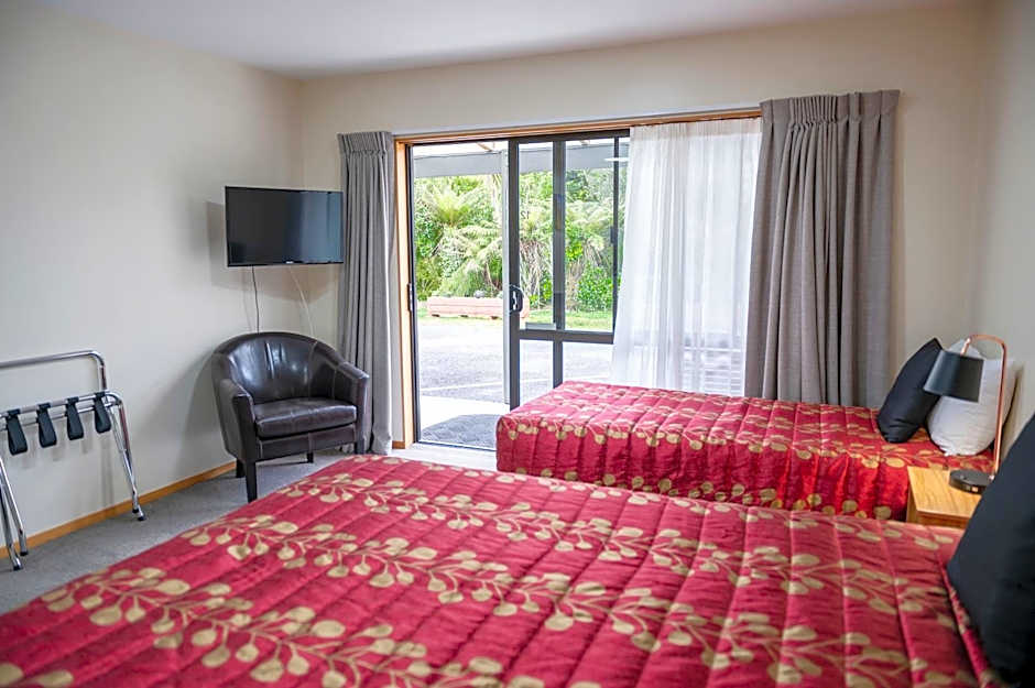 ASURE Aspiring Court Motel