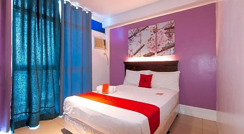 RedDoorz @ Melbourne Suites Makati