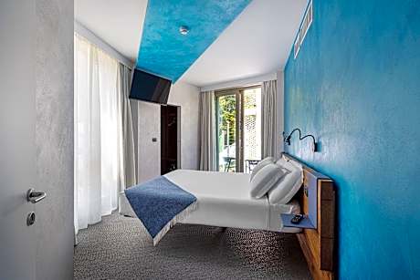 Suite With Terrace