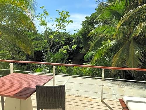 Movich Club at Blue Diamond Luxury Boutique Hotel