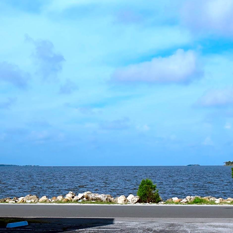 Beach Front Motel Cedar Key