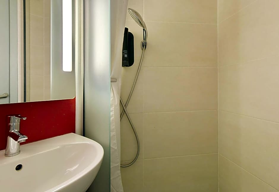 B&B HOTEL Le Mans Nord 1