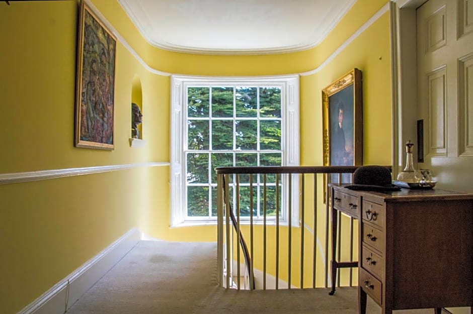 Cedar House Boutique B&B