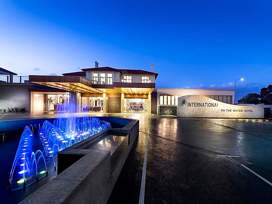 Swan River Hotel (Formerly known as International on the Water Hotel)